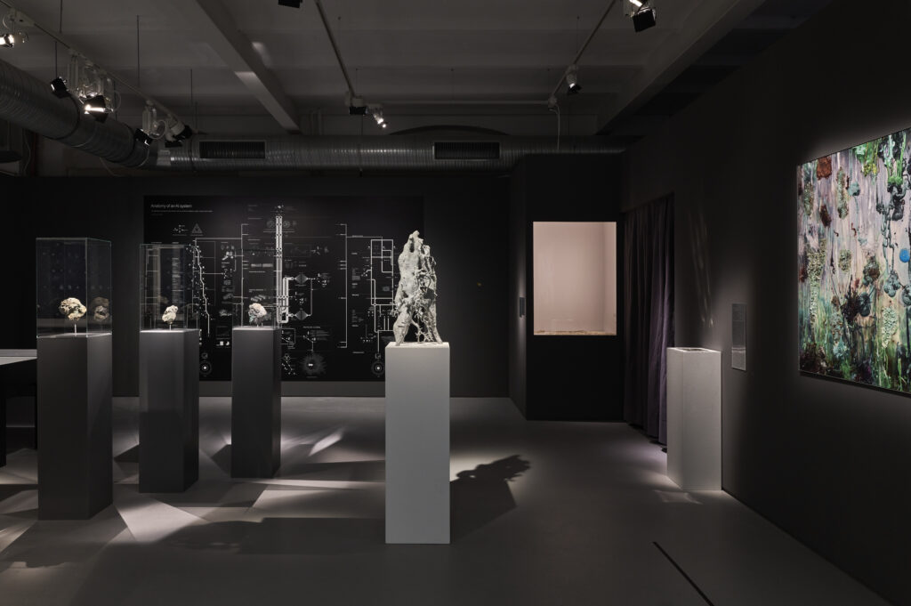 SCHIRN-AI-unique assemblage 19